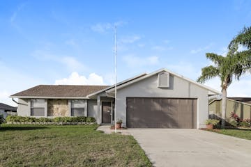 1851 Calmar St NW Palm Bay, FL 32907
